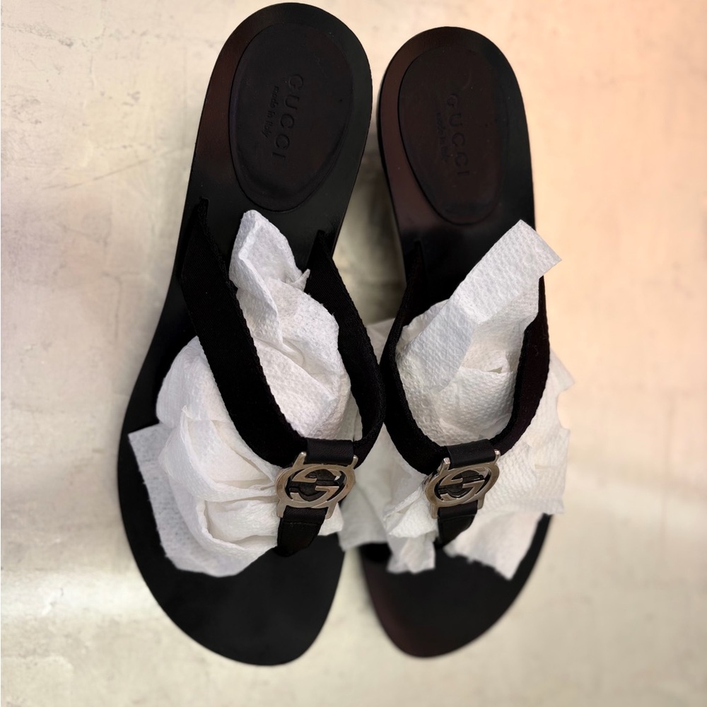 Gucci Black Leather Sandals - Picture 8 of 10